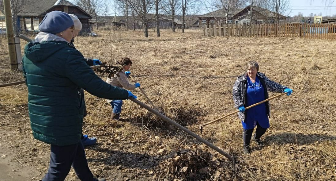 Во всех населенных пунктах округа продолжаются работы по благоустройству.