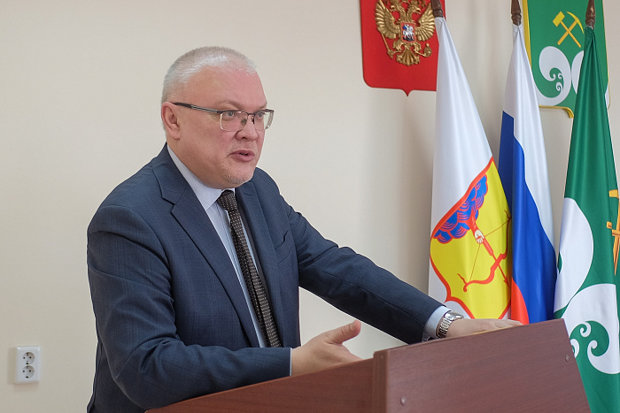Кирс к 300-летию ожидают большие перемены. Кирс к 300-летию ожидают большие перемены.