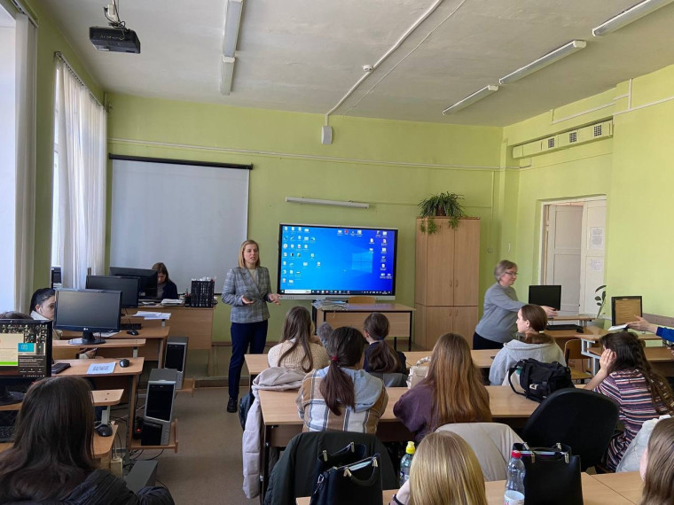 «Российский Крым: десять лет спустя». «Российский Крым: десять лет спустя».